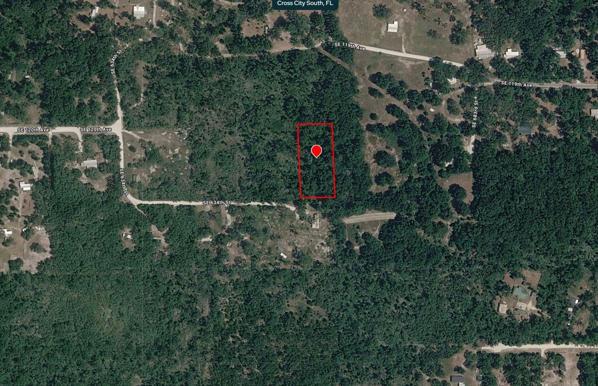  1.25 Acres for Sale in Old Town, FL