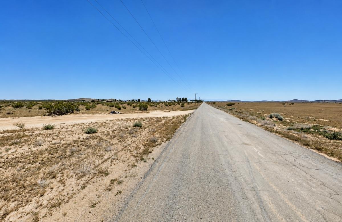  1.25 Acres for Sale in California City, CA
