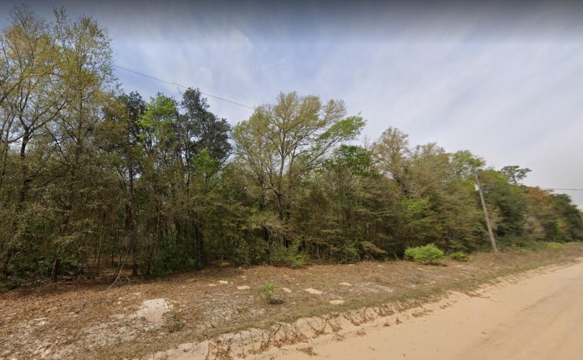 1.29 Acres for Sale in Interlachen, Florida