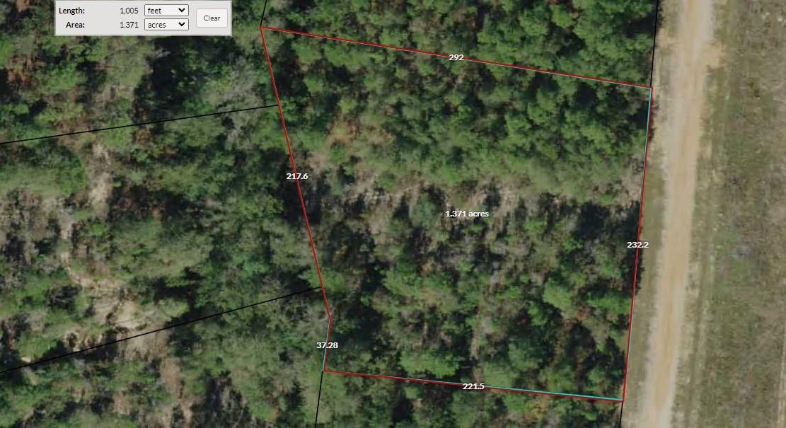 1.37 Acres for Sale in Alford, Florida