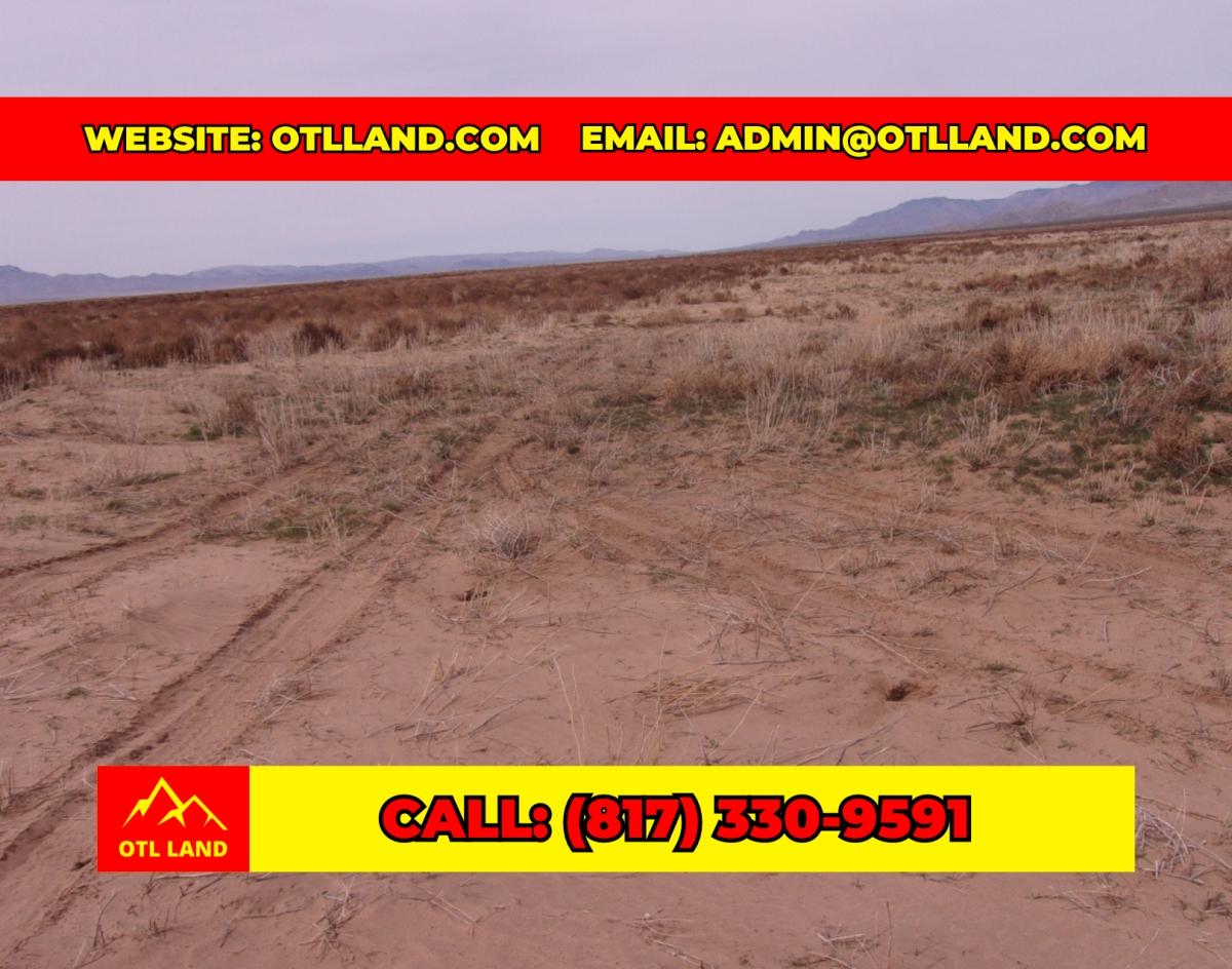 2.5 Acres for Sale in Antares, Arizona