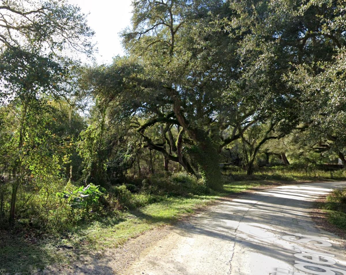 0.1 Acres for Sale in Dade City, Florida