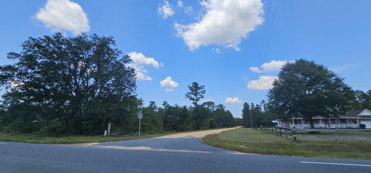 1.1 Acres for Sale in Round Lake, Florida