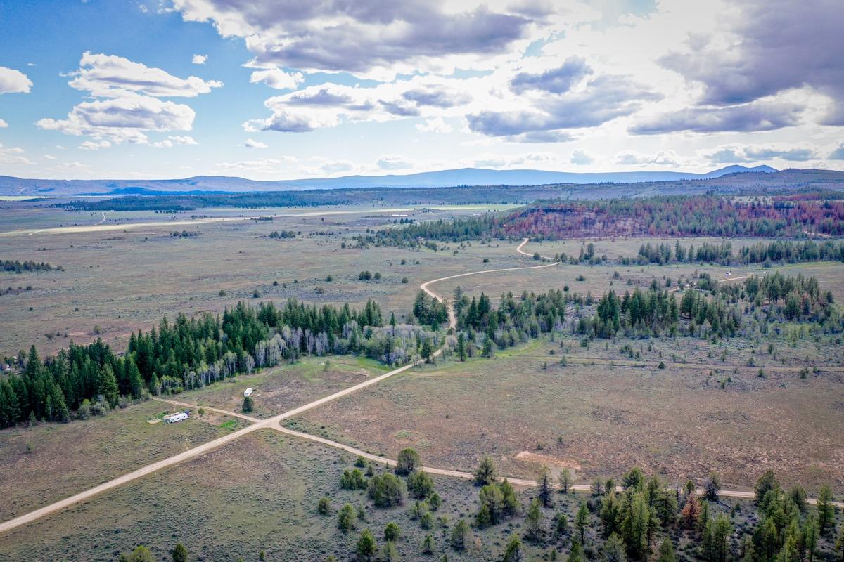 1.38 Acres for Sale in Chiloquin, Oregon