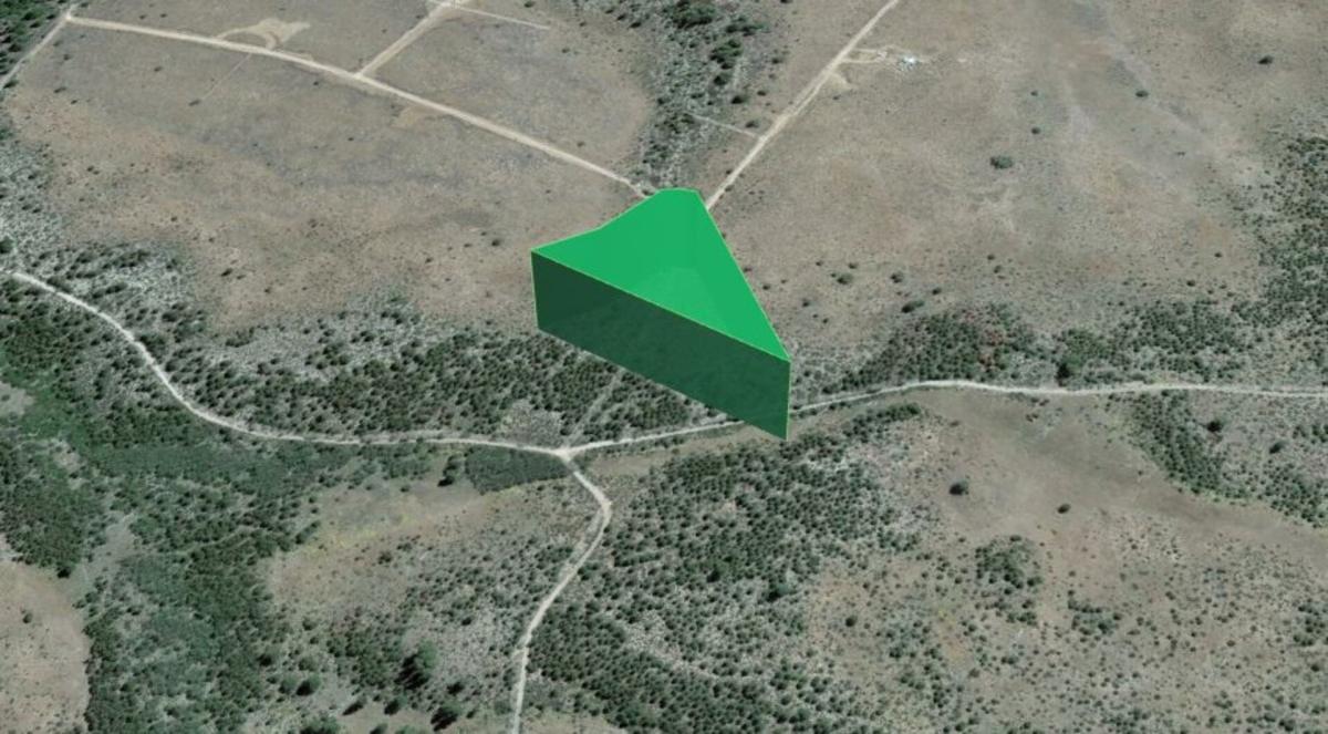 1.9 Acres for Sale in Chiloquin, Oregon