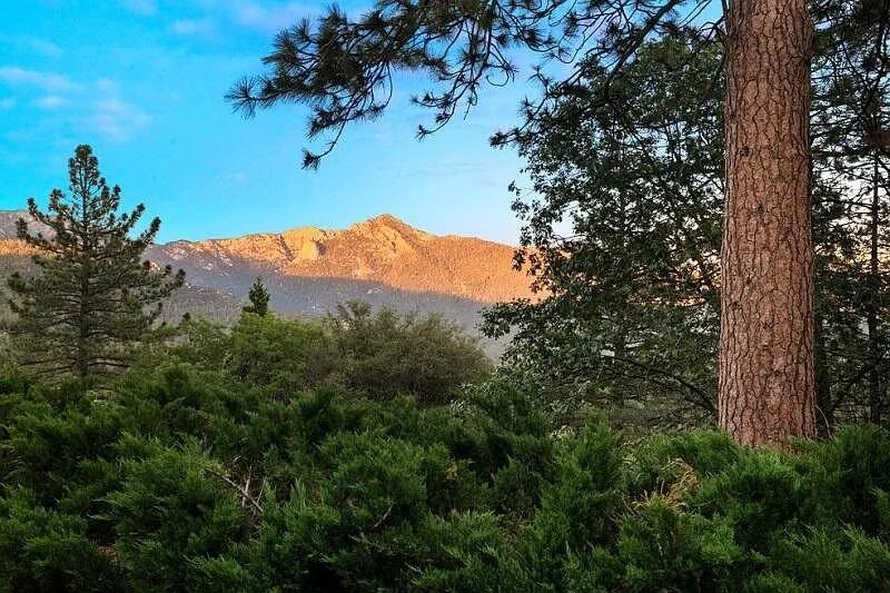 1.12 Acres for Sale in Idyllwild-Pine Cove, California