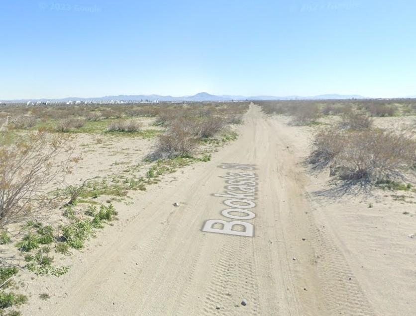 9.65 Acres for Sale in Adelanto, California