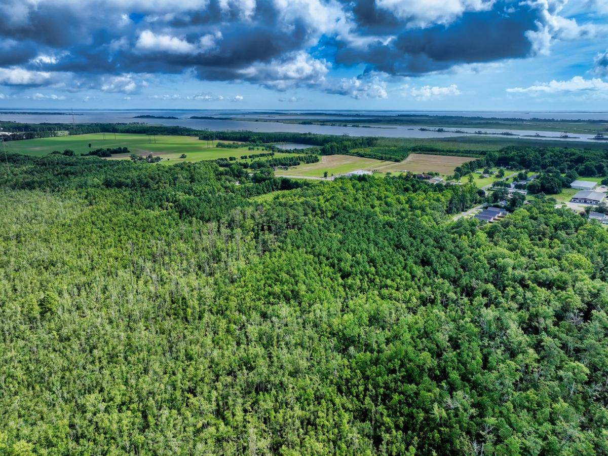 11.08 Acres for Sale in Barco, North Carolina