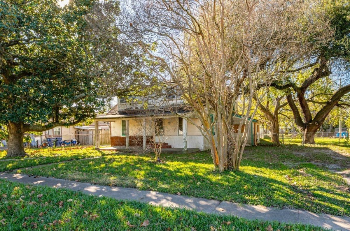 2516 Sq. Ft. for Sale in Texas City, Texas