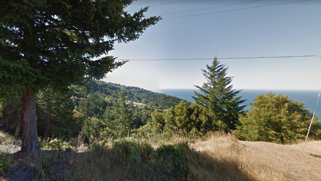 0.29 Acres for Sale in Whitethorn, California