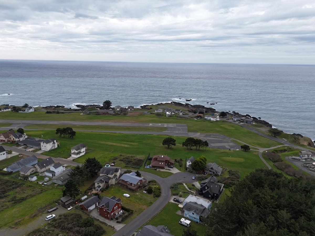 0.12 Acres for Sale in Whitethorn, California