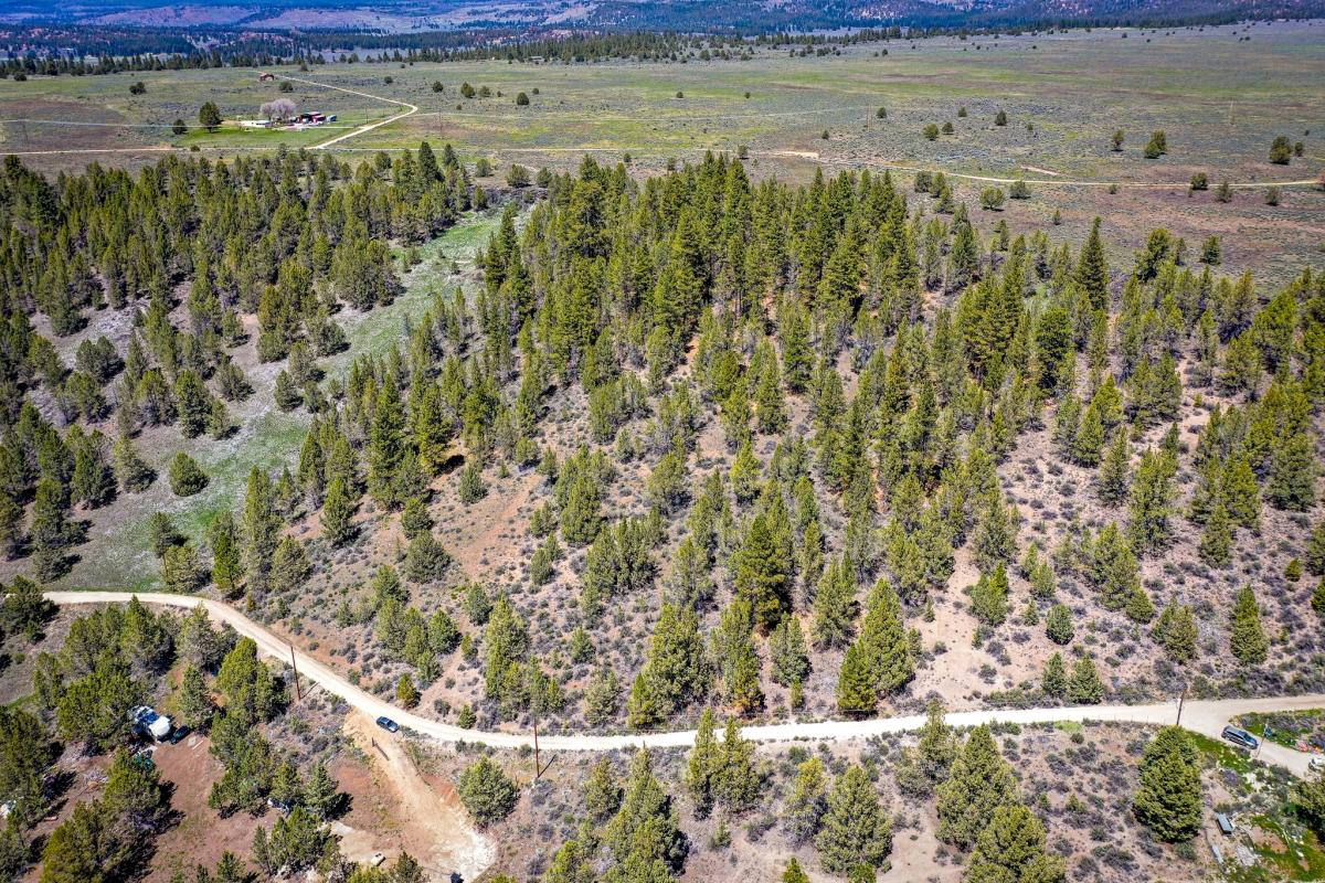 1.47 Acres for Sale in Chiloquin, Oregon