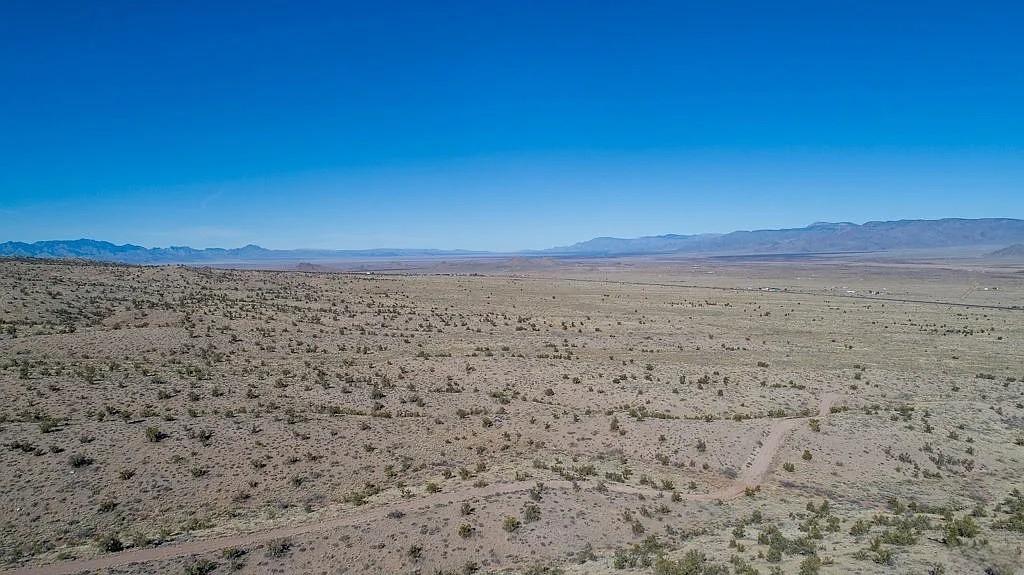 40.00 Acres for Sale in Hackberry, Arizona