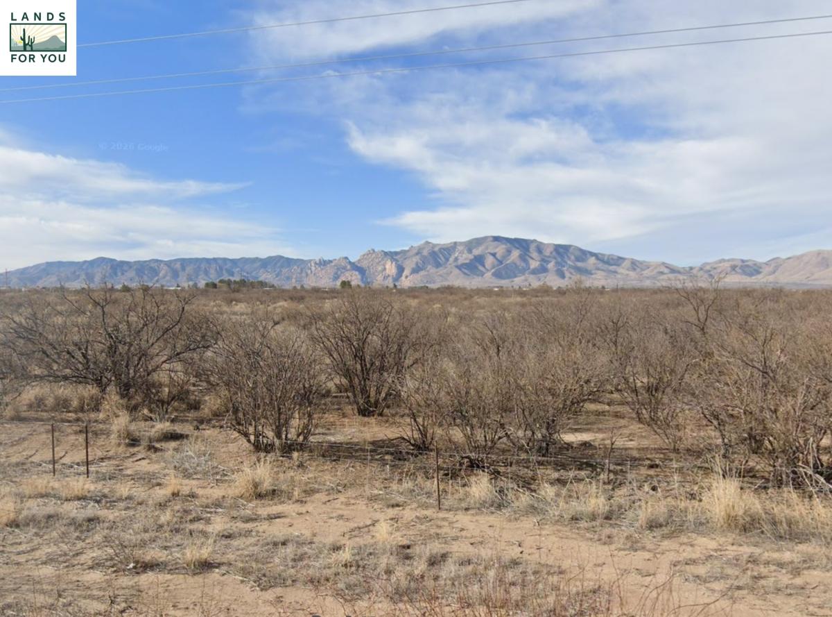 0.89 Acres for Sale in Sunsites, Arizona