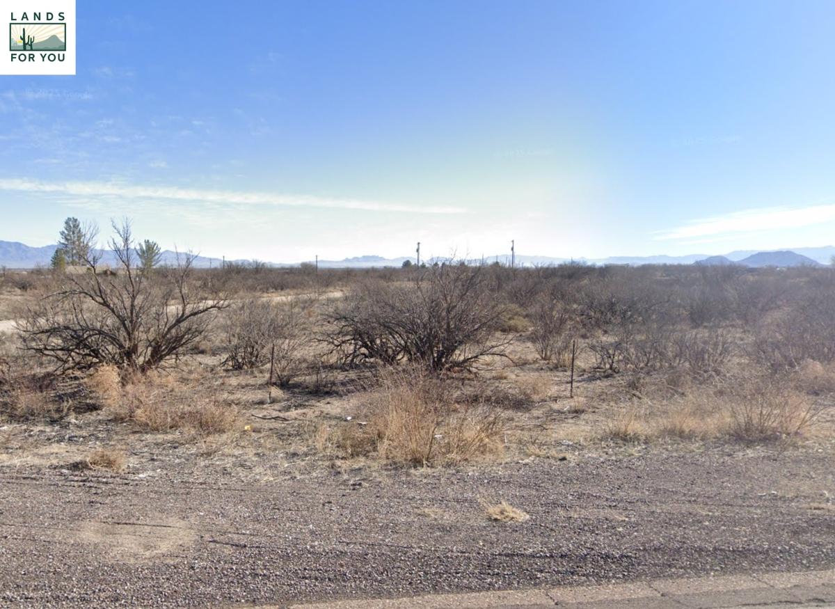 0.89 Acres for Sale in Sunsites, Arizona