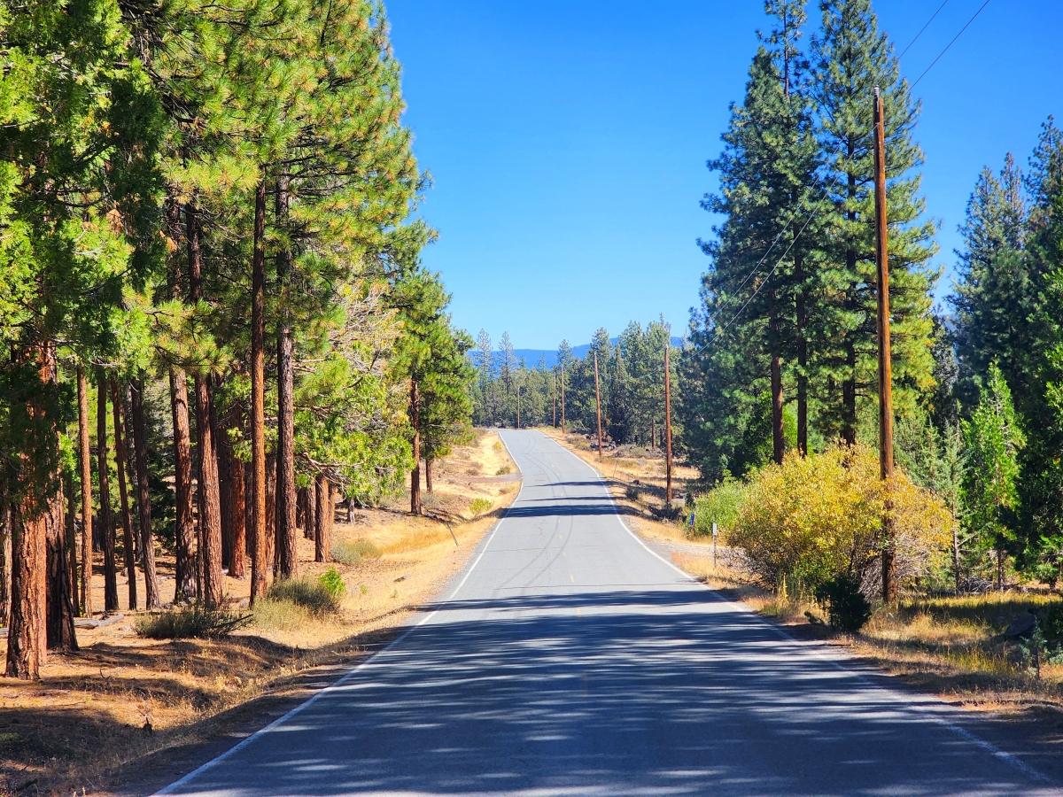 2.4 Acres for Sale in California Pines, California