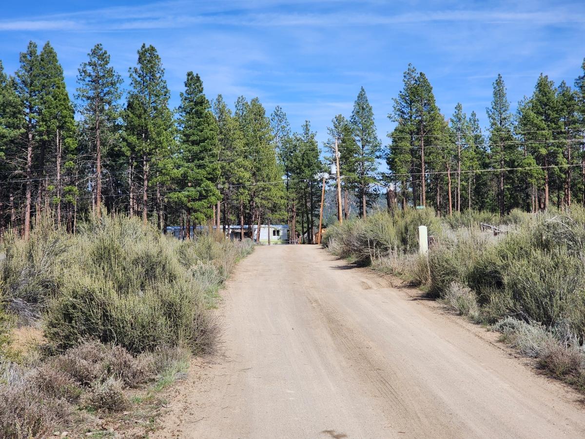 2.45 Acres for Sale in Sprague River, Oregon