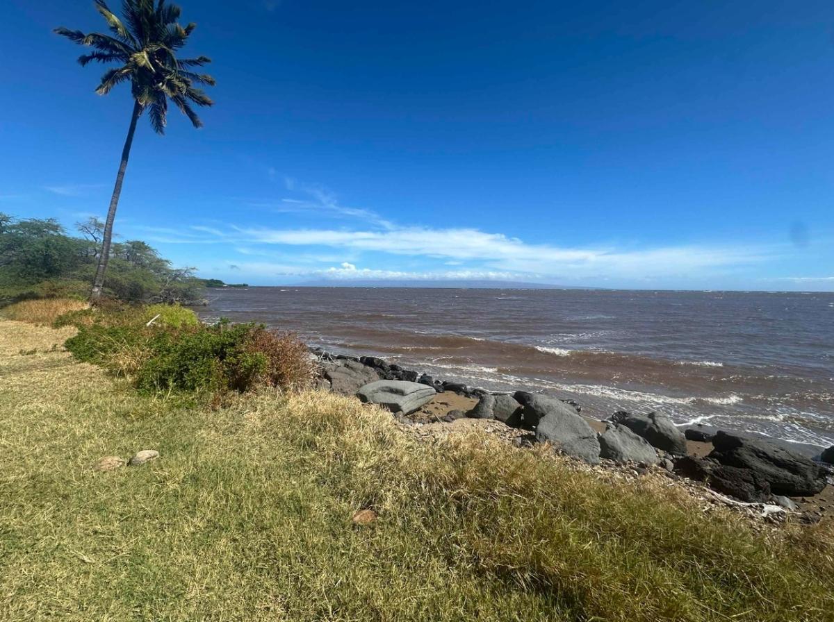6 Acres for Sale in Kaunakakai, Hawaii