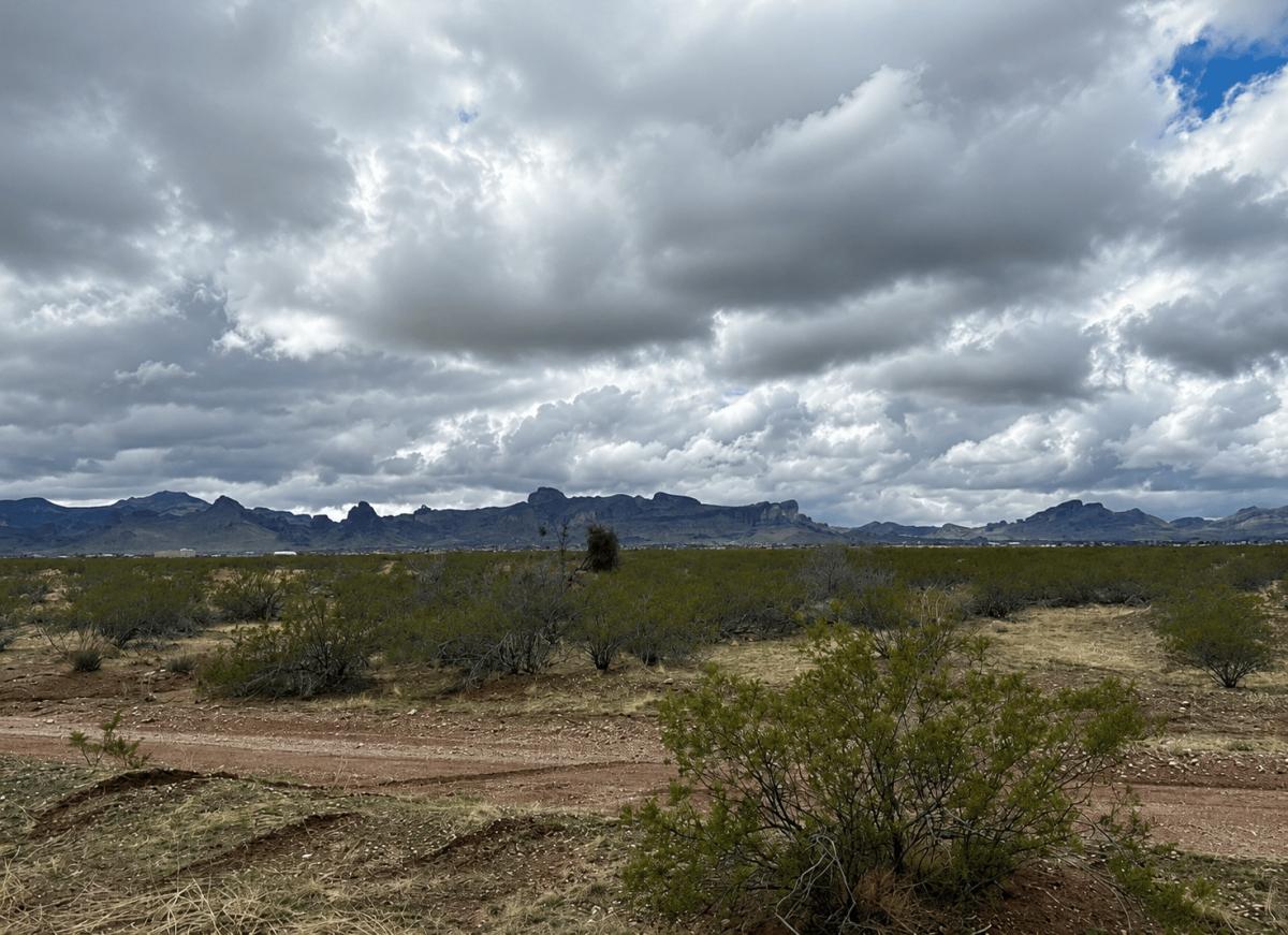2.21 Acres for Sale in Golden Valley, Arizona