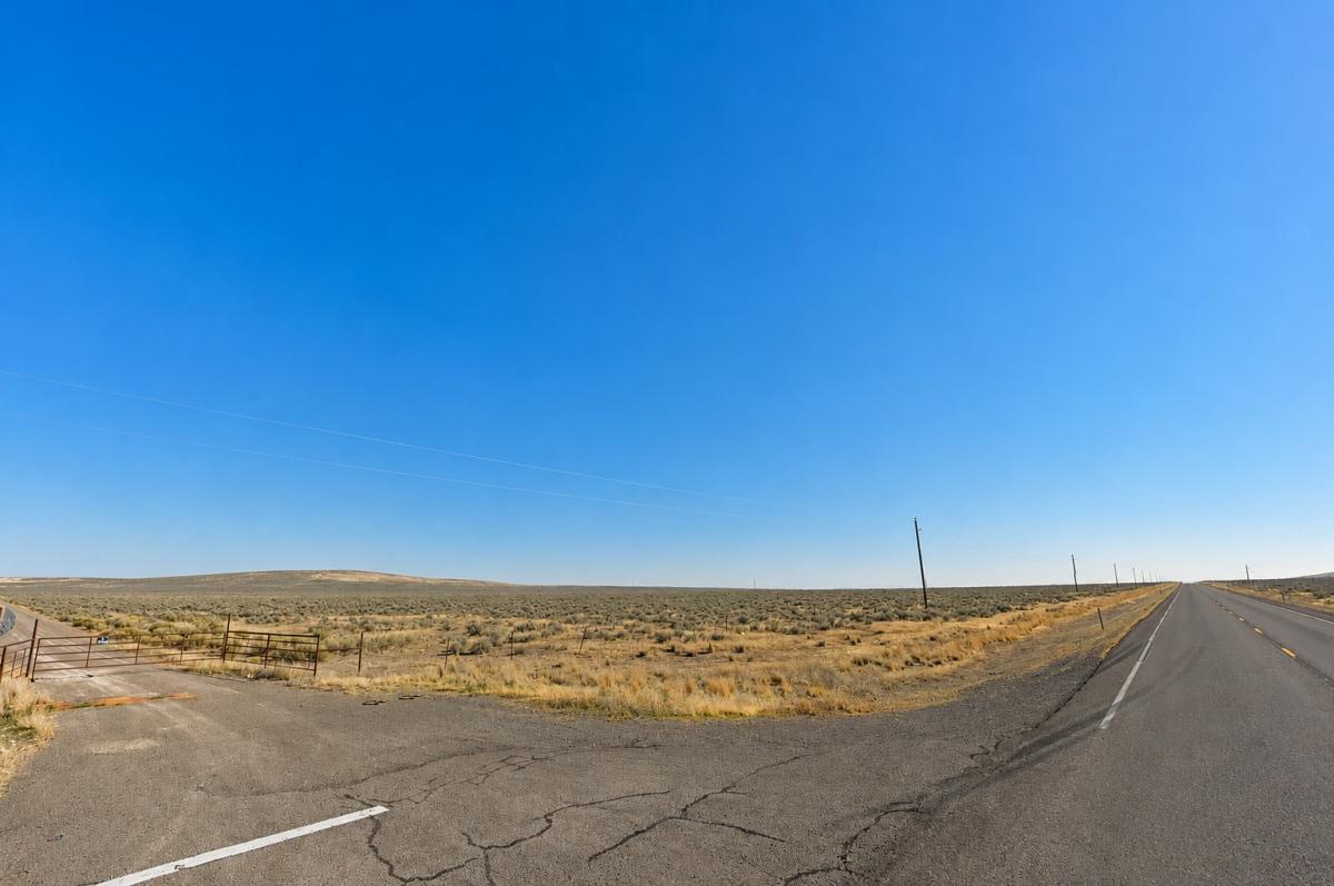 10 Acres for Sale in Jordan Valley, Oregon